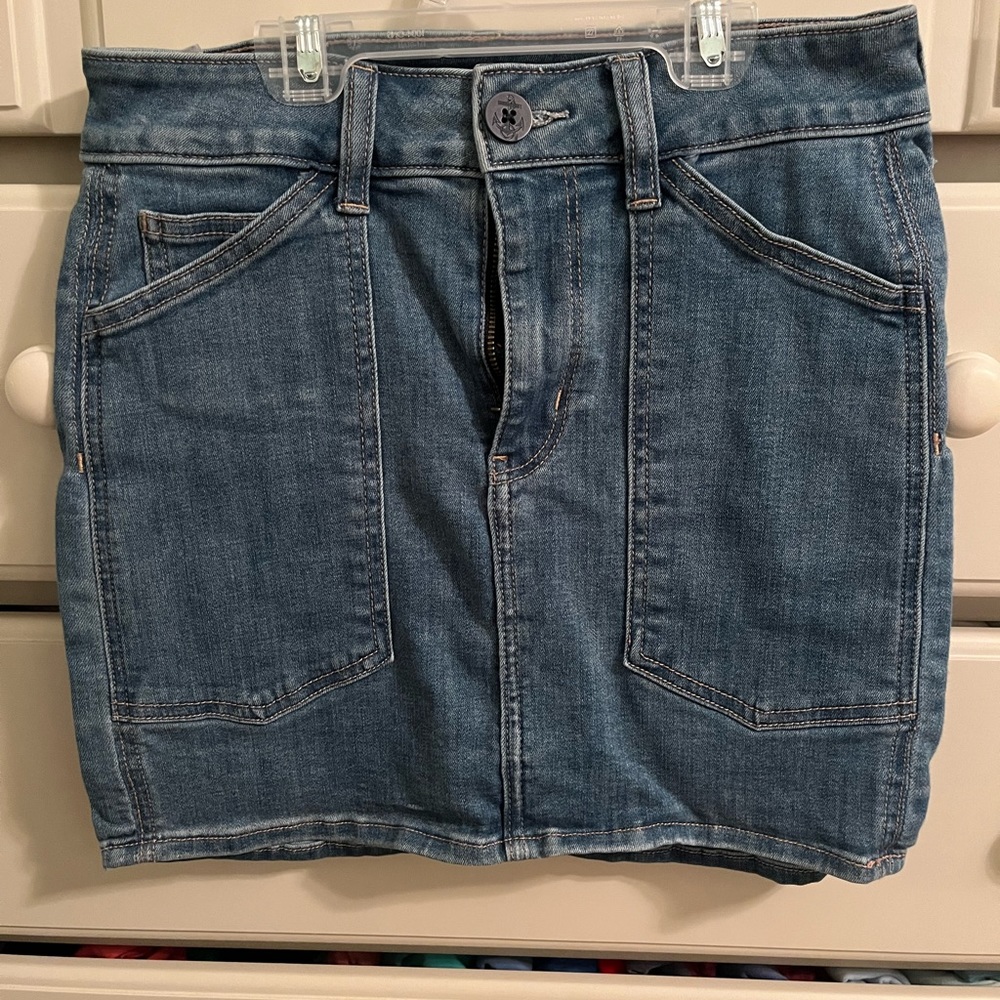 American Eagle mini denim skirt